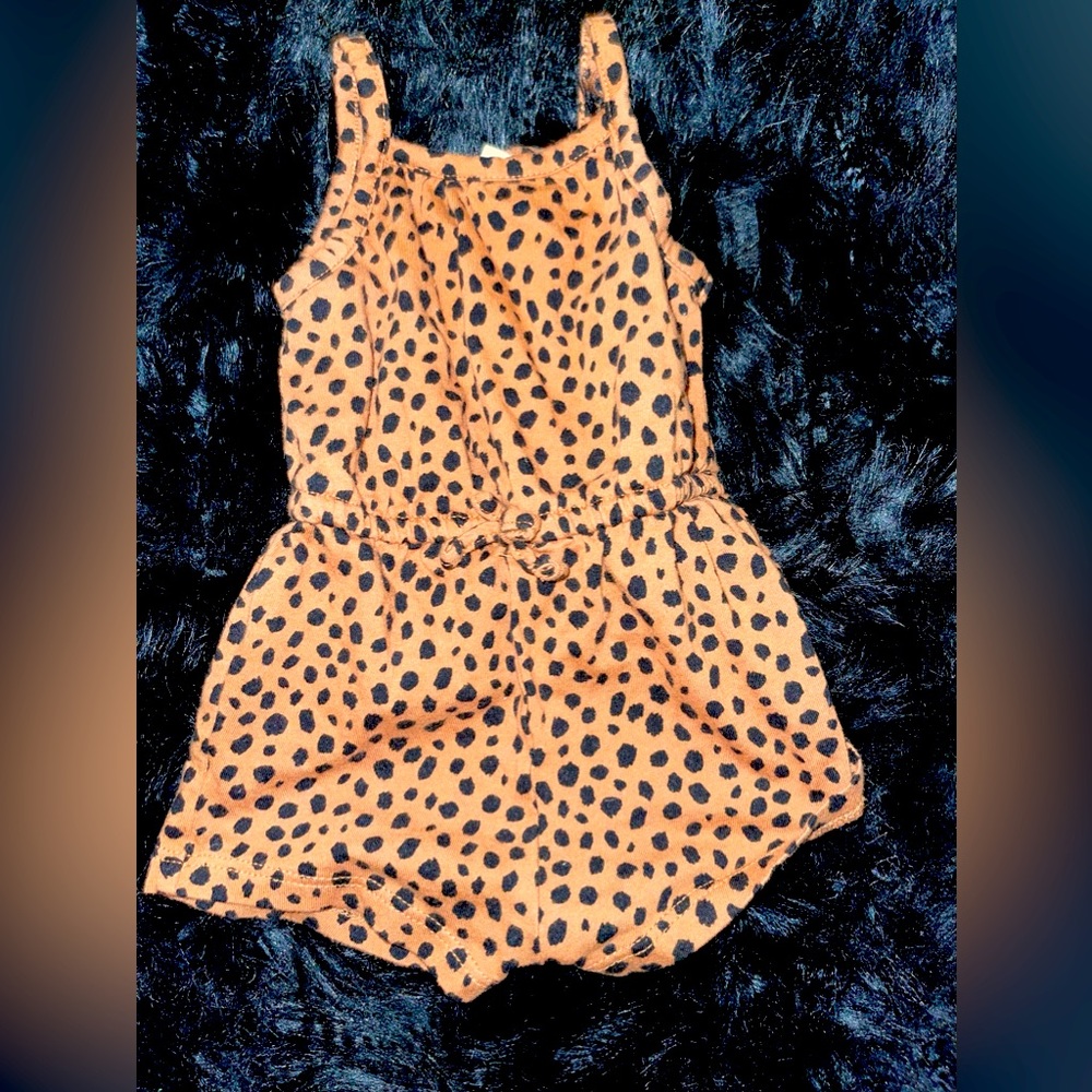 Brown and black romper worn once 0-3 months baby girl